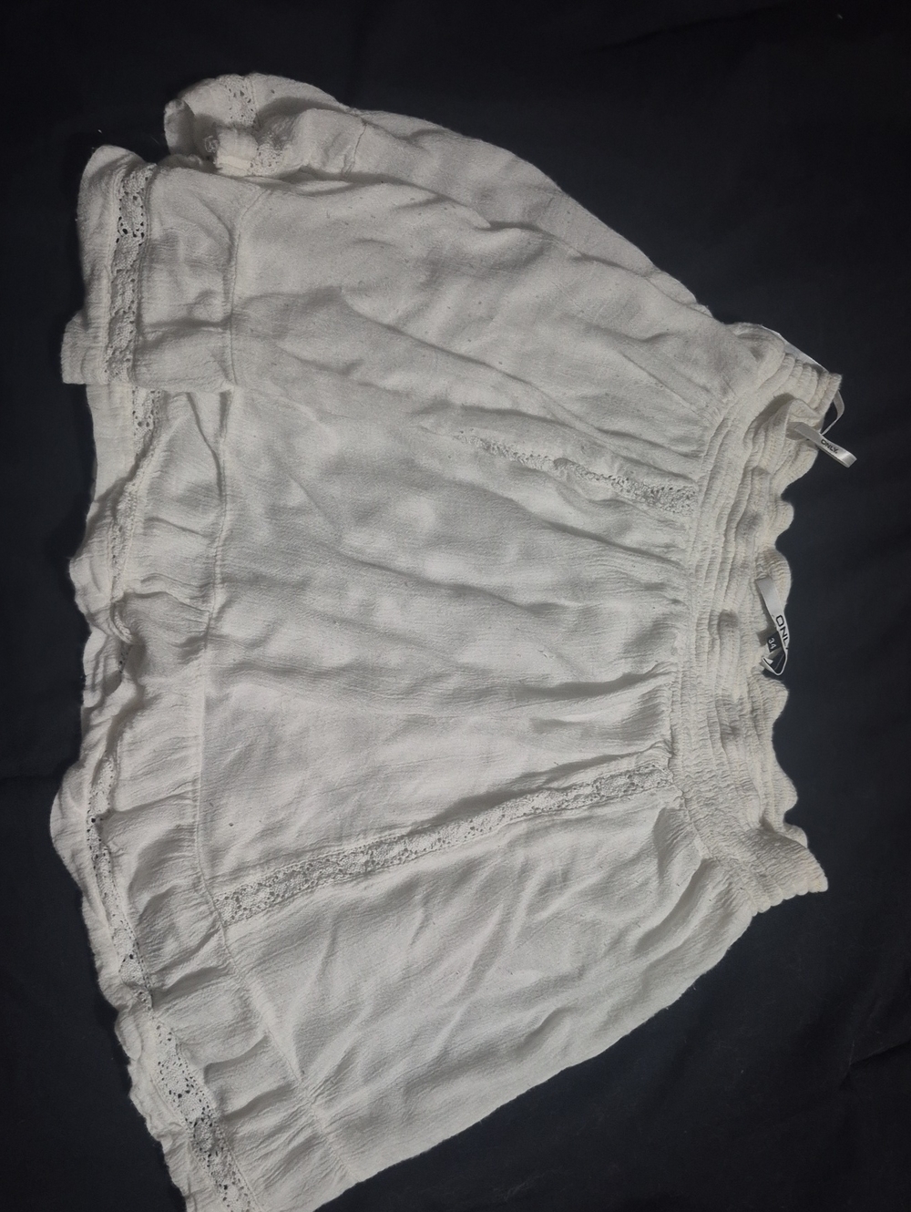Only White Crochet-Trim Elastic-Waist Skort